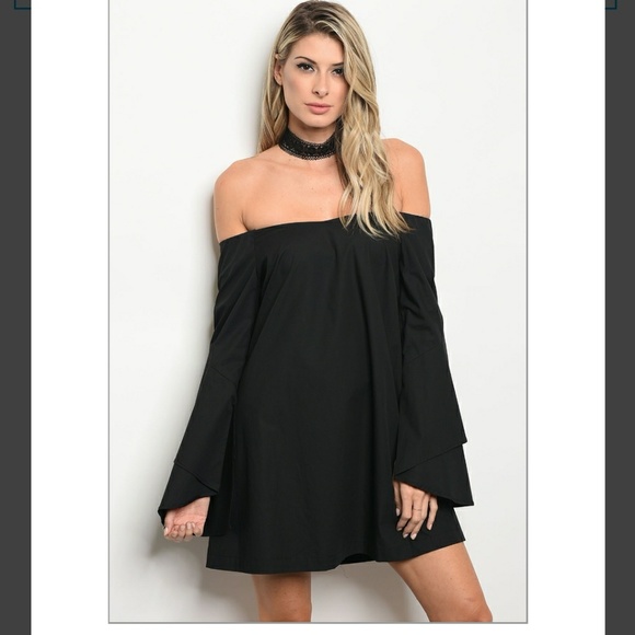 Dresses & Skirts - 😻😻 S/M/L OFF THE SHOULDER MINI